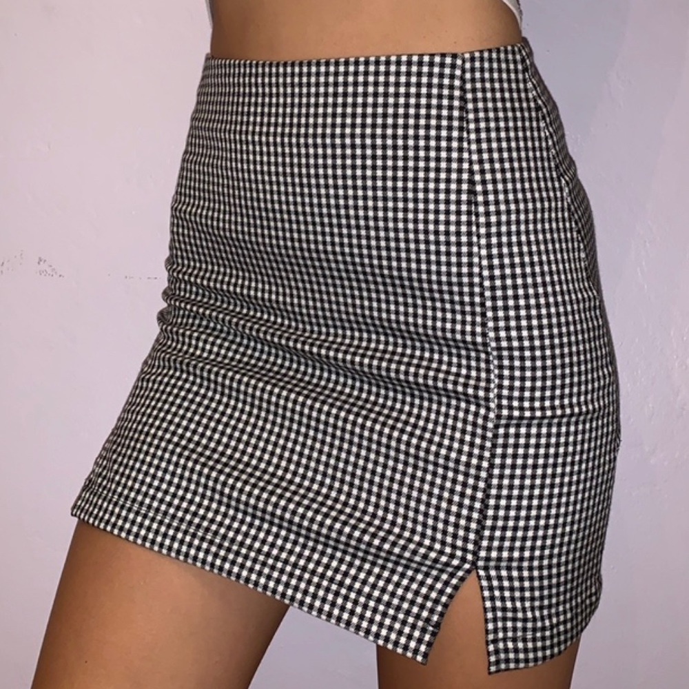 Brandy Melville Skirt - Never Worn!